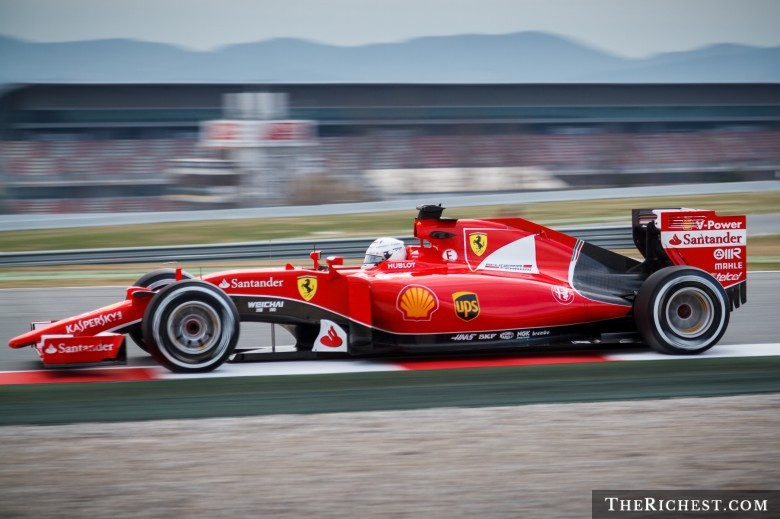 Scuderia Ferrari là một trong những đội đua F1 thành công nhất. Scuderia Ferrari là một trong những đội đua F1 thành công nhất.