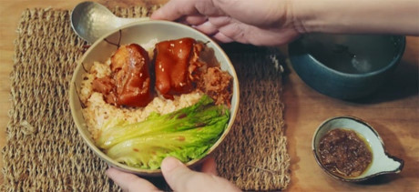 Tự làm chân giò hầm bằng nồi cơm điện cực đơn giản - Ảnh 15 Tu lam chan gio ham bang noi com dien cuc don gian - Anh 15