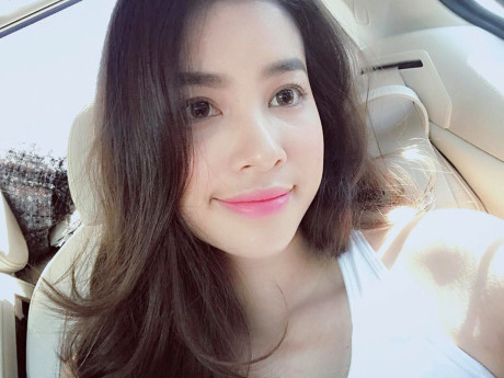 Phạm Hương mặt mộc xinh đẹp, chia sẻ triết lý Pham Huong mat moc xinh dep, chia se triet ly