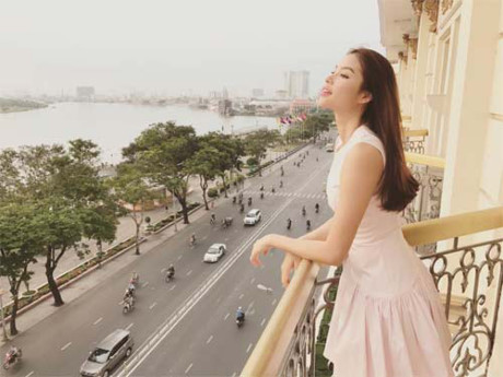 Sao Việt 24h qua: Hai con Jennifer Phạm đáng yêu khi đùa nghịch với bong bóng bên mẹ - Ảnh 12 Sao Viet 24h qua: Hai con Jennifer Pham dang yeu khi dua nghich voi bong bong ben me - Anh 12