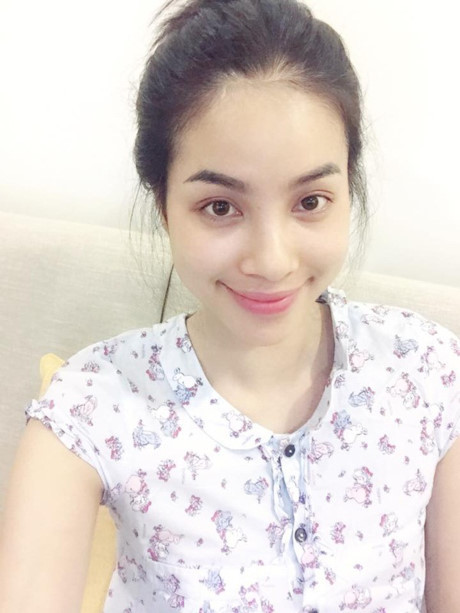 Phạm Hương mặt mộc xinh đẹp, chia sẻ triết lý Pham Huong mat moc xinh dep, chia se triet ly