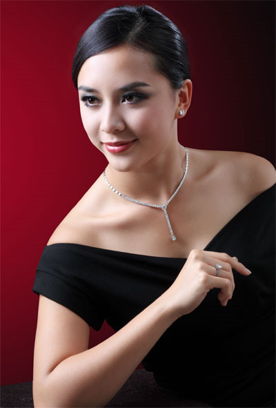 Á hậu Dương Trương Thiên Lý: Bình yên khi được làm mẹ - Ảnh 1 A hau Duong Truong Thien Ly: Binh yen khi duoc lam me - Anh 1
