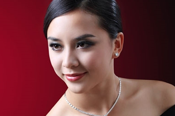 Á hậu Dương Trương Thiên Lý: Bình yên khi được làm mẹ