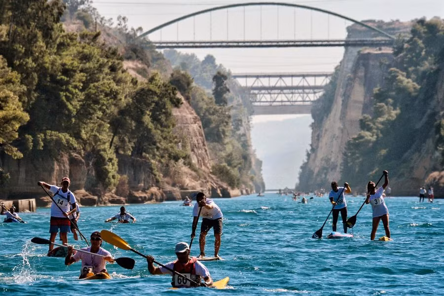 Một cuộc đua tại Corinth Canal ở Hy Lạp