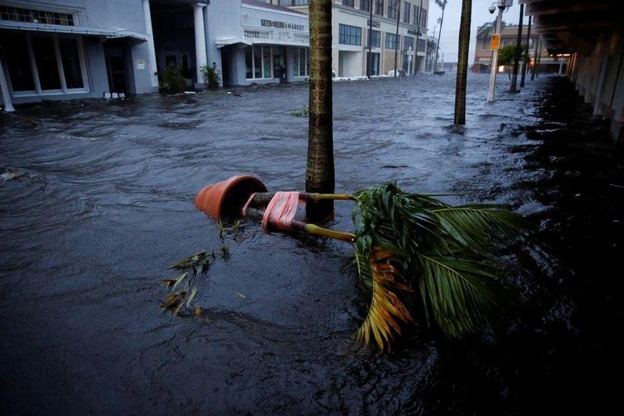 Bão Ian gây thiệt hại lớn cho Florida