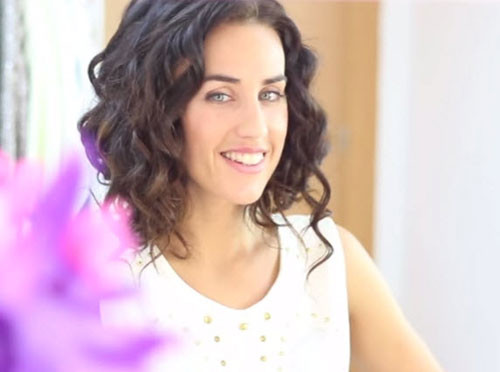 2 cách biến tóc dài thành tóc ngắn mà không cần cắt ảnh 1 2 cách biến tóc dài thành tóc ngắn mà không cần cắt - 2