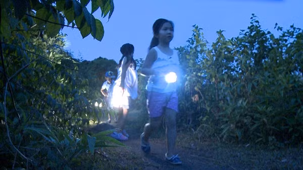 Con gái Minh Khang khóc nức nở vì áy náy với các em 3