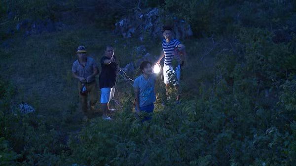 Con gái Minh Khang khóc nức nở vì áy náy với các em 2