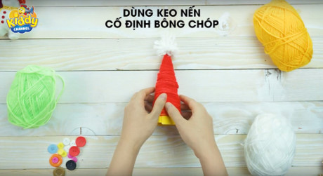 Dù không khéo tay, mẹ vẫn có thể tự làm món quà Giáng sinh này cho bé - Ảnh 6 Du khong kheo tay, me van co the tu lam mon qua Giang sinh nay cho be - Anh 6