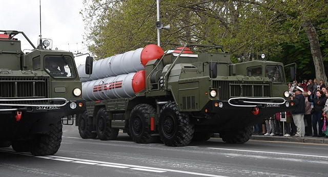 Hệ thống phòng thủ S-400.