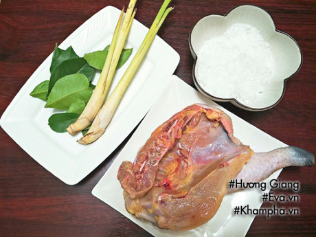 Gà hấp muối sả thơm phức, ăn một lần là mê - Ảnh 1 Ga hap muoi sa thom phuc, an mot lan la me - Anh 1
