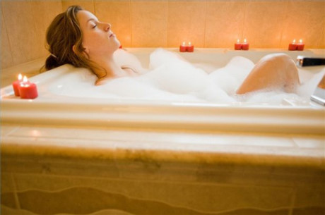 Mùa nắng nóng nên tắm trước khi ngủ bao lâu là an toàn? - Ảnh 2 Mua nang nong nen tam truoc khi ngu bao lau la an toan? - Anh 2