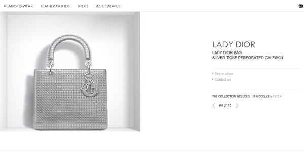 HH Phạm Hương kiêu kỳ xách túi Dior 90 triệu đồng ảnh 3 HH Phạm Hương kiêu kỳ xách túi Dior 90 triệu đồng - 3