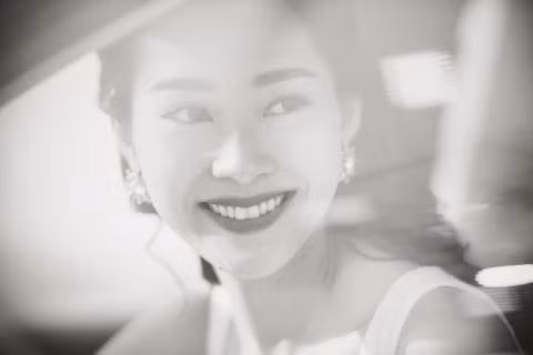 Nu cuoi toa sang cua hoa hau Dang Thu Thao