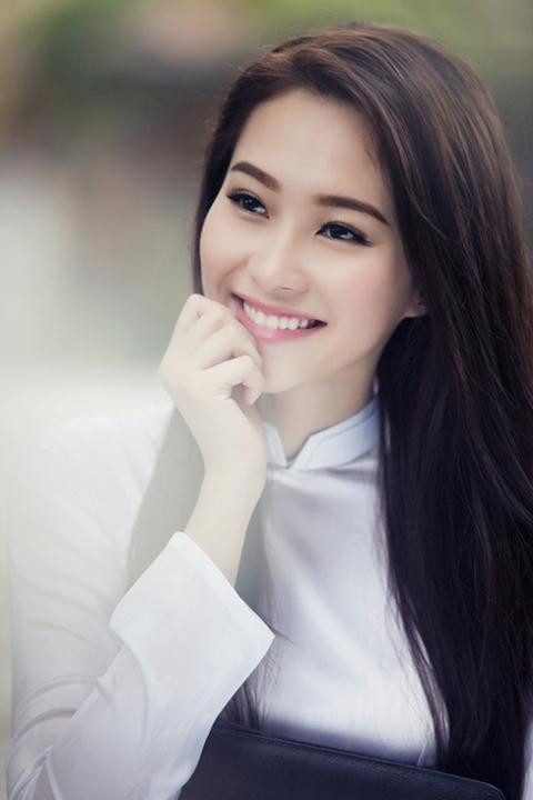 Nụ cười tỏa sáng của hoa hậu Đặng Thu Thảo Nu cuoi toa sang cua hoa hau Dang Thu Thao