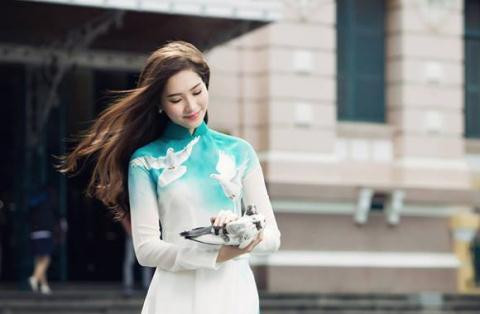 Nụ cười tỏa sáng của hoa hậu Đặng Thu Thảo Nu cuoi toa sang cua hoa hau Dang Thu Thao