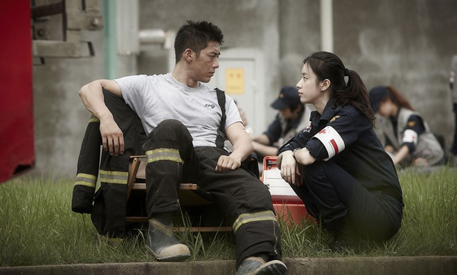 Tuy nhiên trong lần đầu gặp mặt hay nói chuyện với người lớn tuổi, hãy nói rõ cả câu Anyung haseyo.