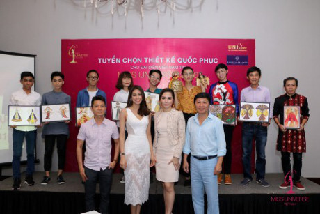 Phạm Hương chọn quốc phục cho người đẹp thi Hoa hậu Hoàn vũ - Ảnh 1 Pham Huong chon quoc phuc cho nguoi dep thi Hoa hau Hoan vu - Anh 1