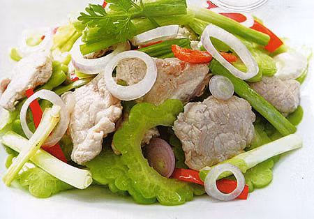 Lam mon thit lon rim man, thom ngon, bo duong cho ca nha cung me - Anh 2