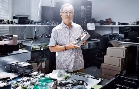 Facebook tiet lo hinh anh khu chua may chu bi mat gan Bac cuc - Anh 5