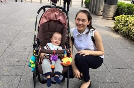 Con trai siêu mẫu Ngọc Thạch - Quý tử 1 tuổi con nhà có Con trai sieu mau Ngoc Thach - Quy tu 1 tuoi con nha co