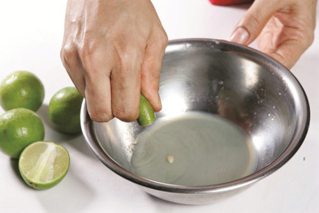 Cách lột mụn đầu đen SIÊU NHANH chỉ bằng 1 quả trứng - Ảnh 4 Cach lot mun dau den SIEU NHANH chi bang 1 qua trung - Anh 4