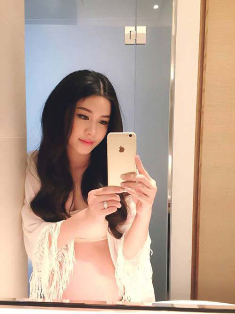 Nhan sắc thay đổi của sao Việt khi mang thai, sinh con - Ảnh 19 Nhan sac thay doi cua sao Viet khi mang thai, sinh con - Anh 19