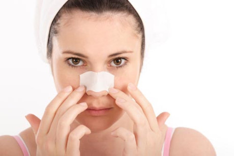 Cách lột mụn đầu đen SIÊU NHANH chỉ bằng 1 quả trứng - Ảnh 6 Cach lot mun dau den SIEU NHANH chi bang 1 qua trung - Anh 6