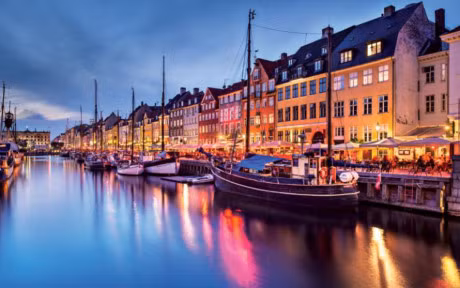 10 quoc gia hoa binh nhat the gioi - Anh 9