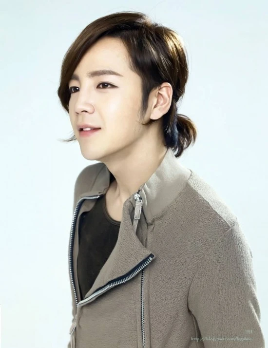 Hoàng tử châu Á Jang Keun Suk trở thành “Giáo sư danh dự” tại trường Đại học