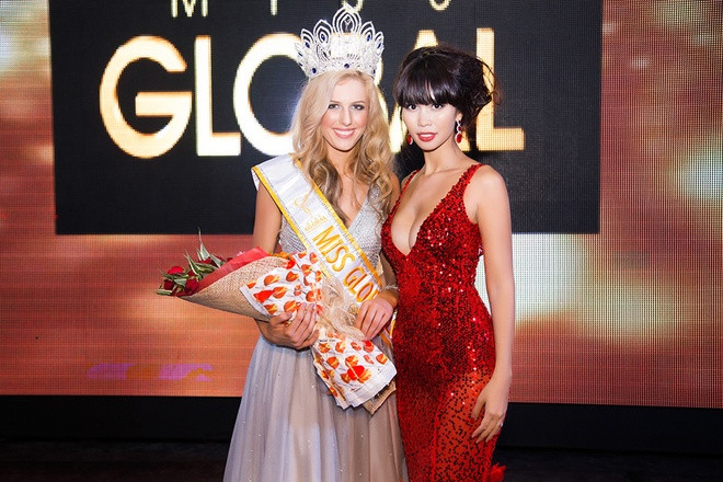 Người đẹp Australia đăng quang Hoa hậu Toàn cầu ảnh 3 Người đẹp Australia đăng quang Hoa hậu Toàn cầu ảnh 3