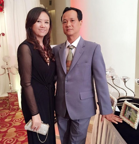 Điều ít biết về người đàn ông yêu Midu nhất ảnh 4 Bố mẹ Midu.