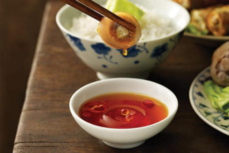 Có lẽ bạn chưa biết loại gia vị nhà nào cũng có đang được các đầu bếp Tây ưa dùng - Ảnh 1 Co le ban chua biet loai gia vi nha nao cung co dang duoc cac dau bep Tay ua dung - Anh 1