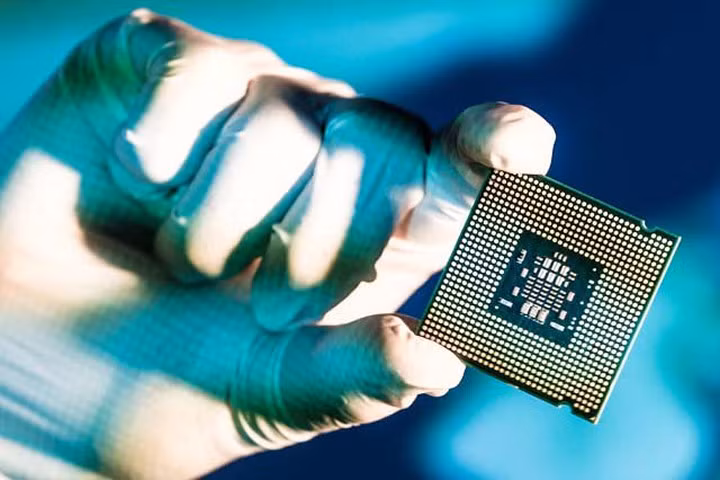 Lộ diện chip Core i7 "khủng" nhất của Intel