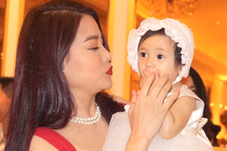 Nhung bua tiec thoi noi hoanh trang co 