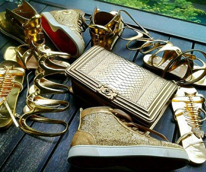 Ái nữ tỷ phú chuyên tiêu tiền xa xỉ khoe mình giản dị