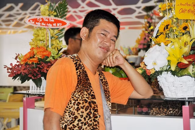 Chuyện đời sương gió của nghệ sĩ hài có nghệ danh lạ nhất Việt Nam ảnh 3