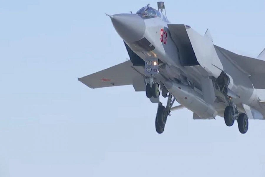 Máy bay đánh chặn Mig-31