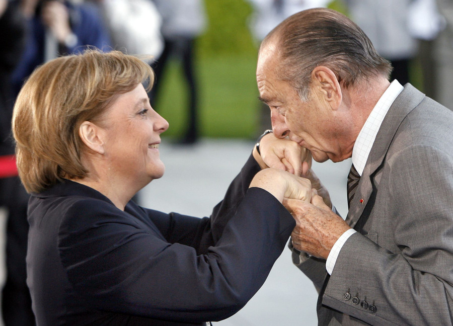 Thủ tướng Đức Merkel và cố TT Pháp Chirac. Thủ tướng Đức Merkel và cố TT Pháp Chirac.