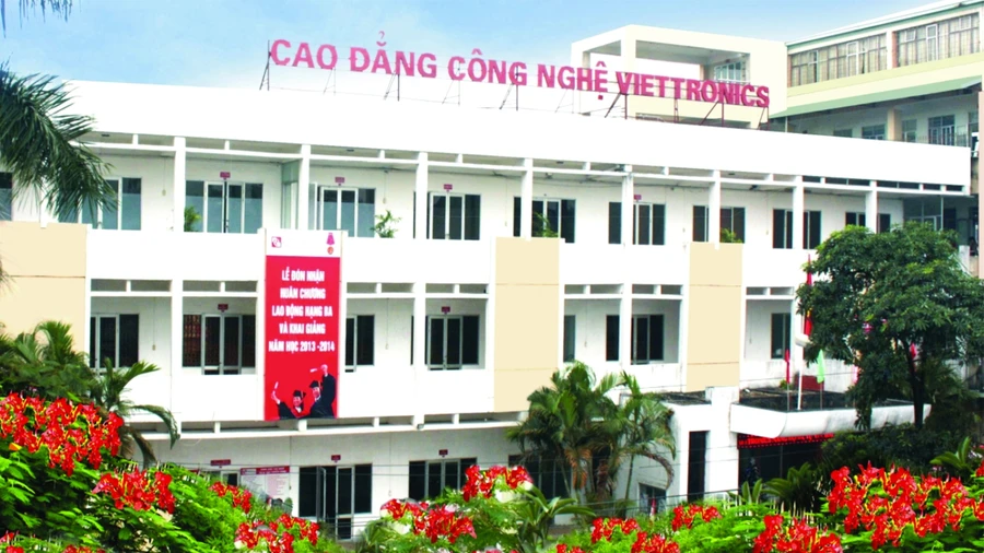 Đề án tuyển sinh riêng Trường Cao đẳng Công nghệ Viettronics 