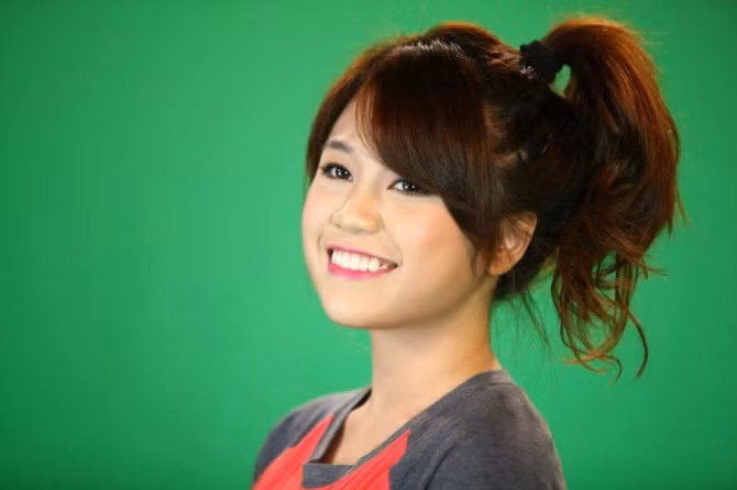 Cô gái xinh đẹp kiếm 100 triệu/tháng 