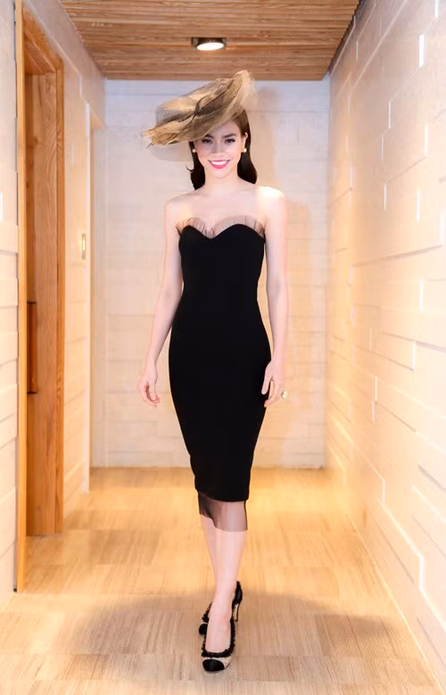 Hình ảnh: Hà Hồ cổ điển, Ngọc Trinh 