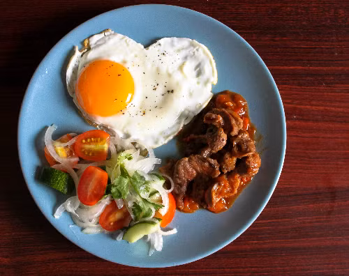 Bữa sáng nhanh gọn, hấp dẫn. Ảnh: Hà Thu