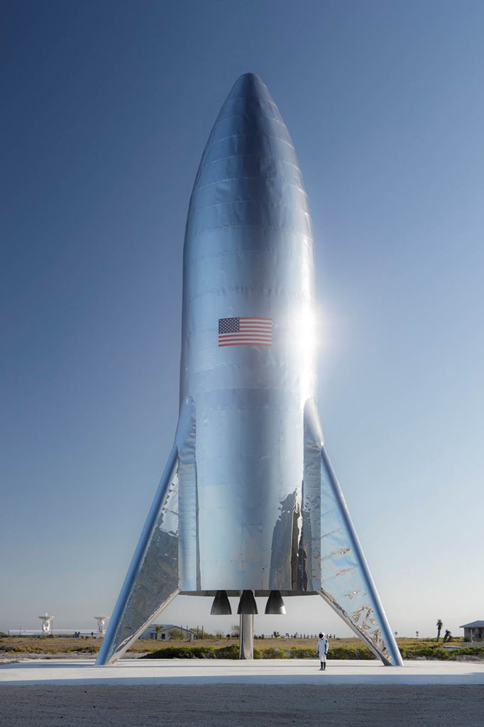 Phương tiện phóng hệ thống rocket không gian của SpaceX Phương tiện phóng hệ thống rocket không gian của SpaceX