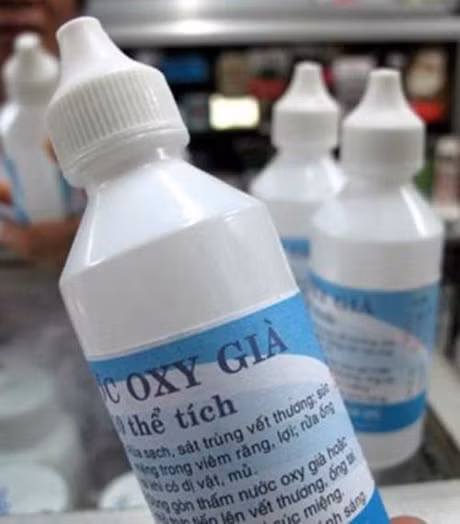 1 lo oxy gia – 6 cong dung lam dep tuyet voi, giup ban tiet kiem tien mua my pham - Anh 1