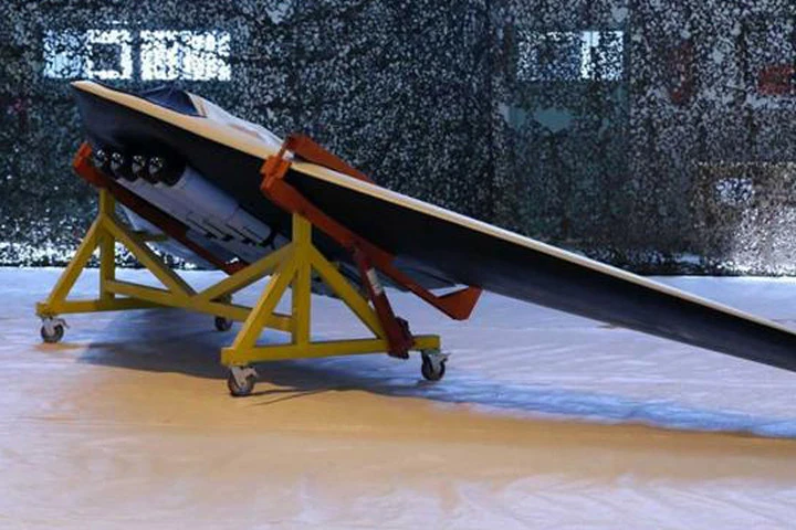 Iran ra mắt UAV cảm tử đầu tiên trên thế giới