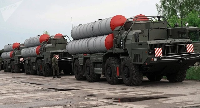 Hệ thống phòng không S-400