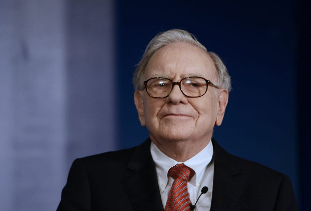 Warrant Buffett là người giàu thứ 6 thế giới với số tài sản 96 tỷ USD. Đây là năm đầu tiên kể từ năm 1993 nhà đầu tư nổi tiếng này không ở trong top 5 người giàu nhất hành tinh.