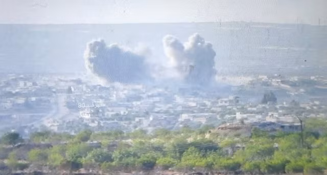 Nhóm Hayat Tahrir al-Sham tấn công vào các lực lượng Nga và Syria.