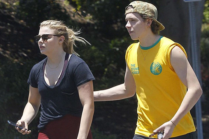 Con cả Beckham về Mỹ gặp bạn gái Chloe Moretz